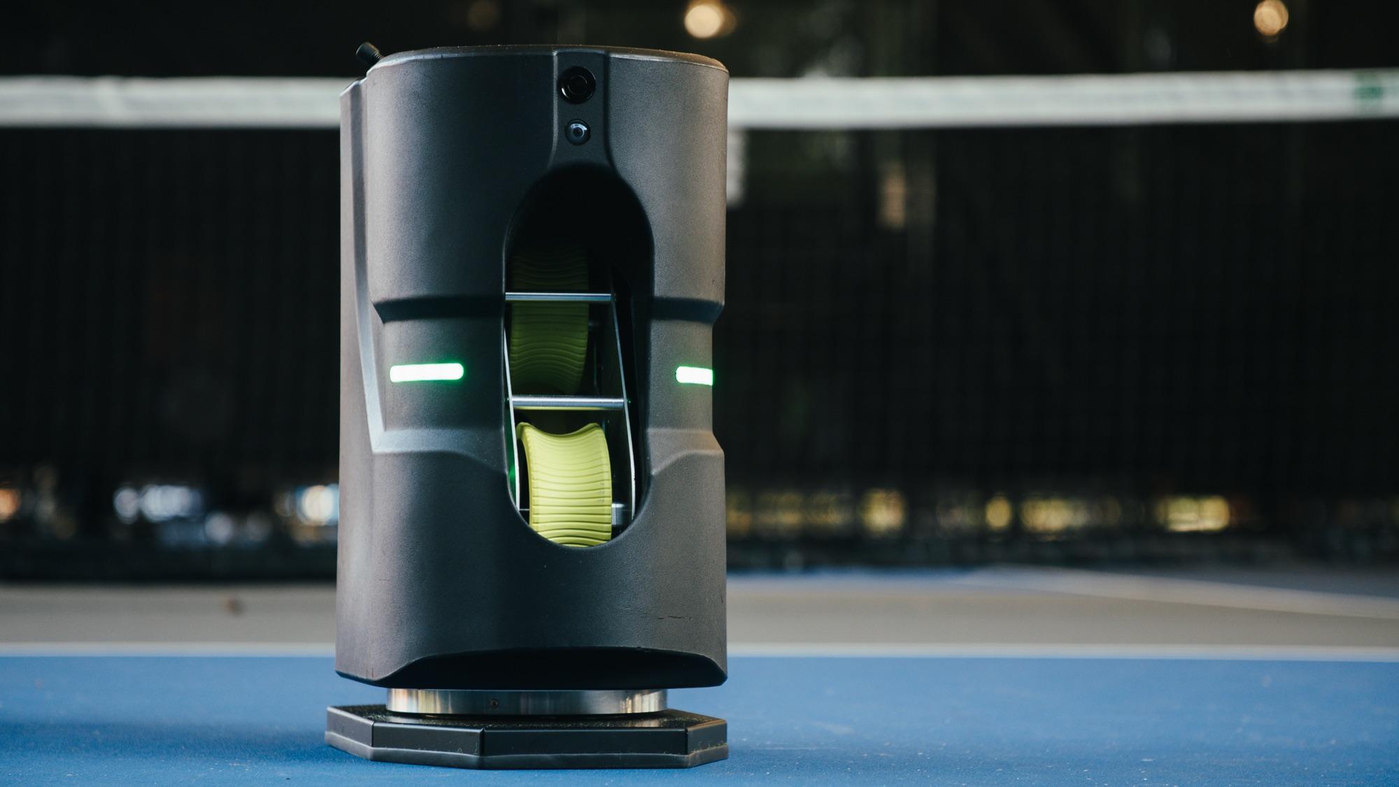 Tennibot Partner Lite stationary ball machine