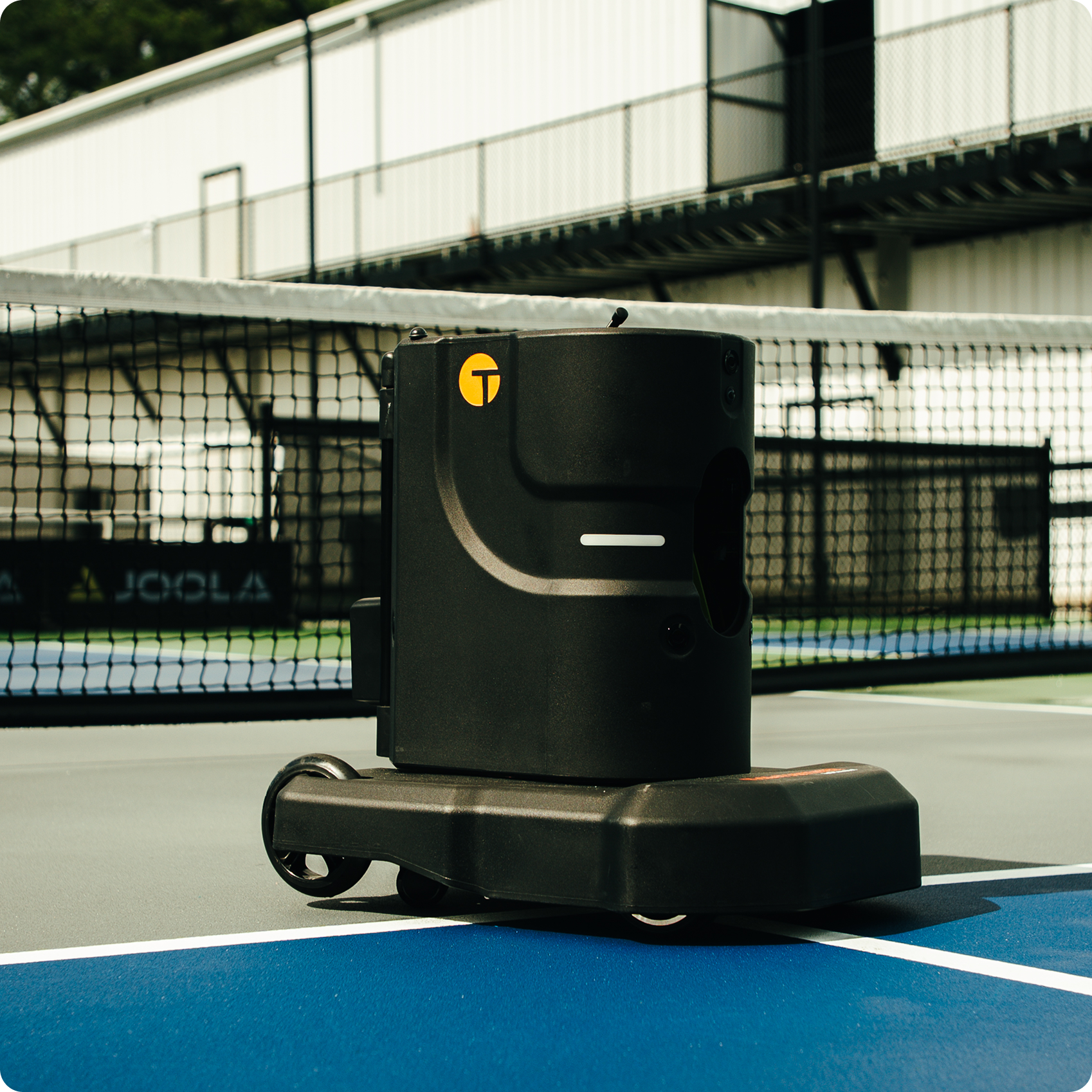 Tennibot Partner pickleball ball machine